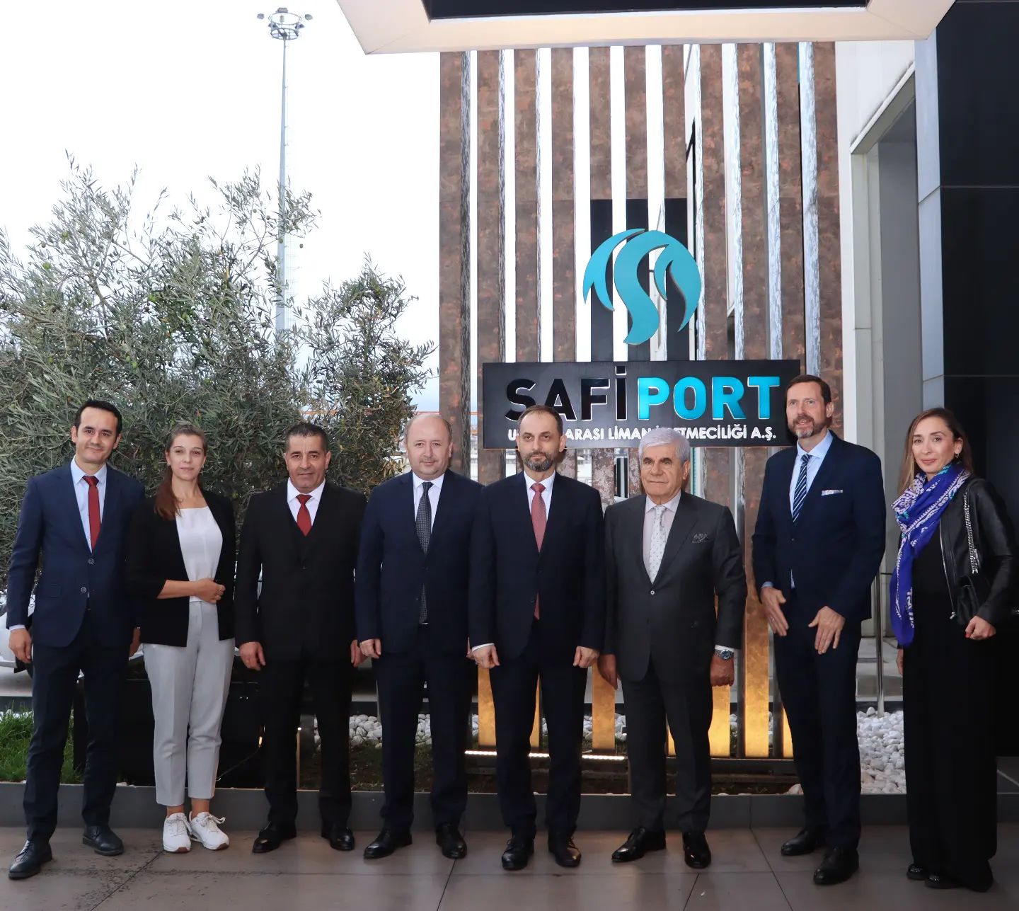 We welcomed Mr. Witold Lesniak, Polish Consul General in Istanbul, Mr. Piotr Firlus, Economic Counsellor, Ms. Joanna Snopek Berbercioğlu, Head of Polish Trade Office, Ms. Elnara Mammadova, Business Development Manager of the Polish Trade Office, Mr. Kağan Nalbantoğlu, Business Development Manager, Mr. Kağan Nalbantoğlu, Business Development Manager, Mr. Ali Enes Mollaoğlu and Mr. Erol Ekmekci, Kocaeli Regional Port President.