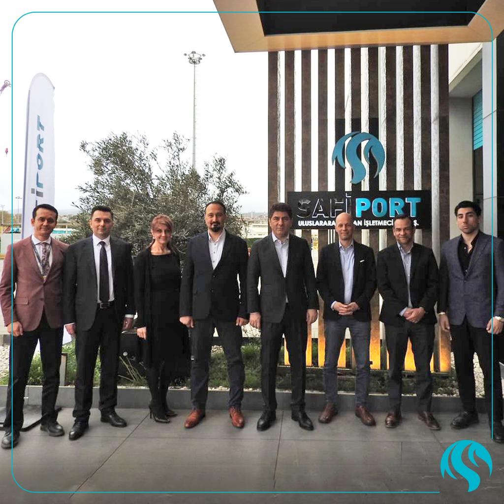 During the visit of Hapag-Lloydd’s Regional Managing Director  Mr. Chris Schmid  with Manager Director responsible for Turkey Mr. Pedro Silva and Regional Operations Director Mr. Alper Tavukçu to our port, ideas were exchanged about our future projects.